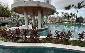 Smart Salinas Premium Resort